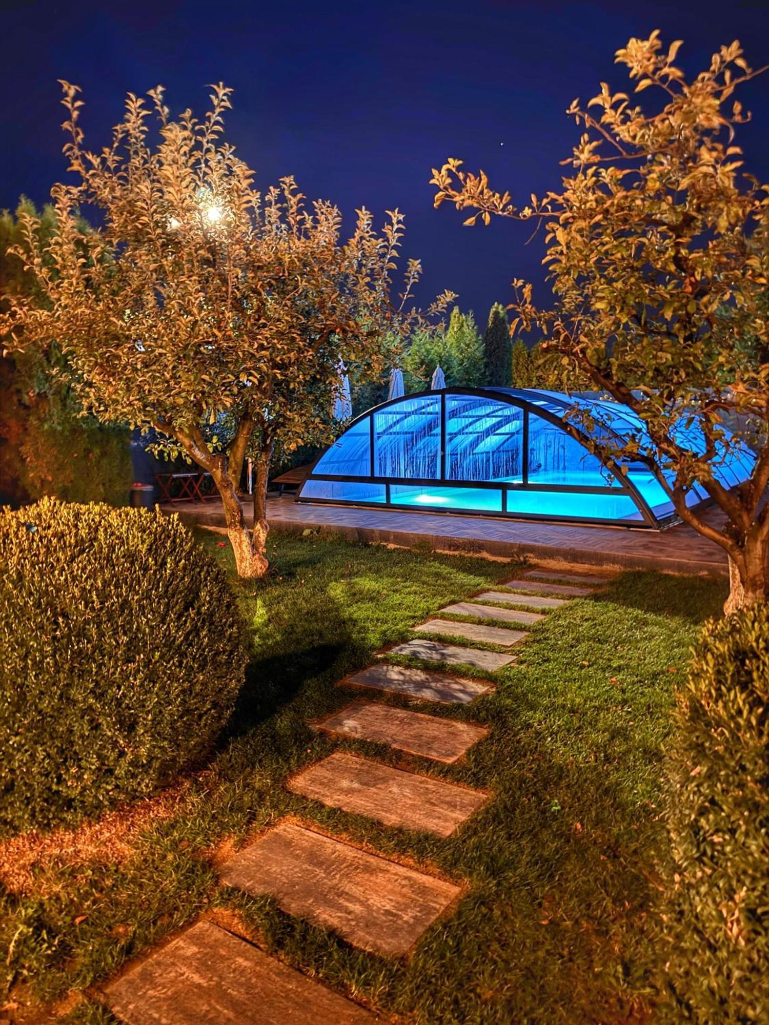 Orchard Villa Braşov Exterior foto